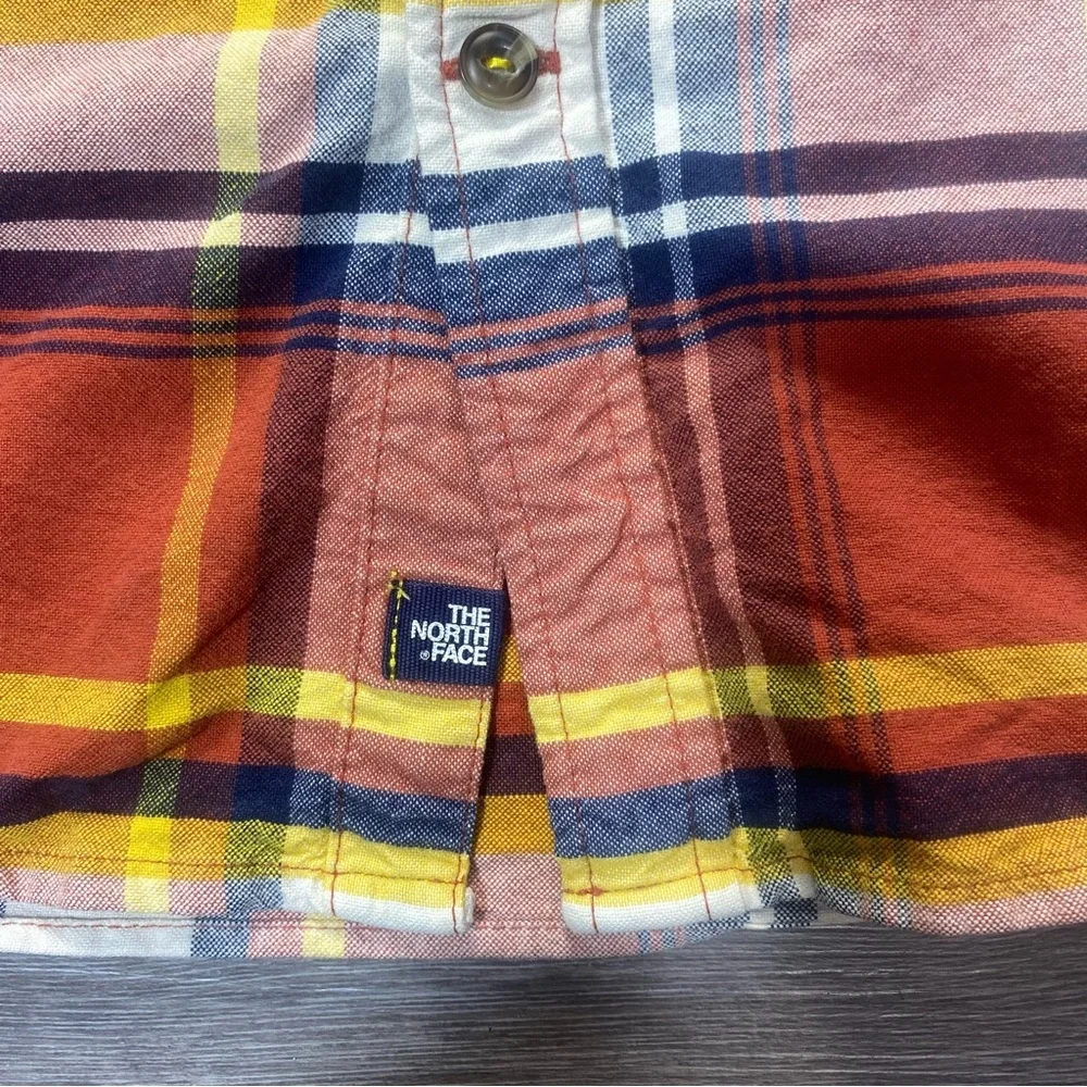 The North Face Plaid Button-Up Shirt Men's Size‎ L Outdoor Flannel Long Sleeve